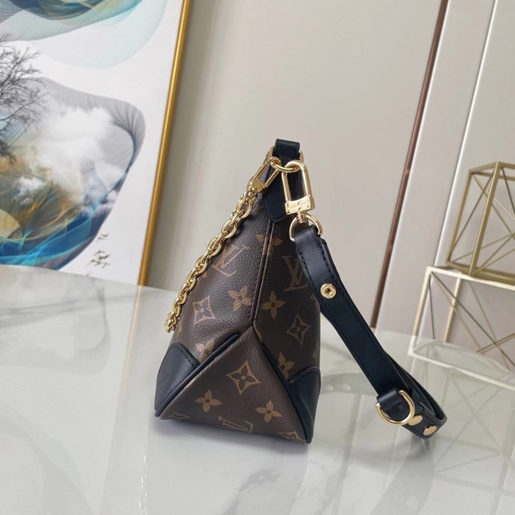 🥇Louis Vuitton⚖ Boulogne Bag with gold chain and black leather strap - Picture 2 of 7